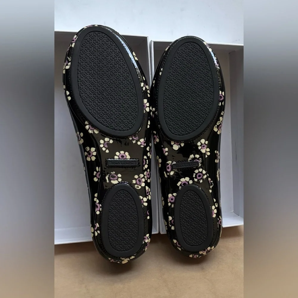 Tory Burch Minnie Travel Flats Dainty Floral Black Patent Leather Size 8.5 NWOB
